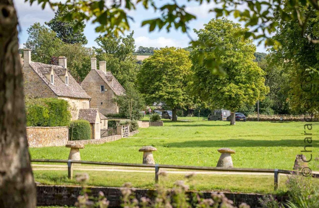Court Hayes Villa Cheltenham Eksteriør bilde